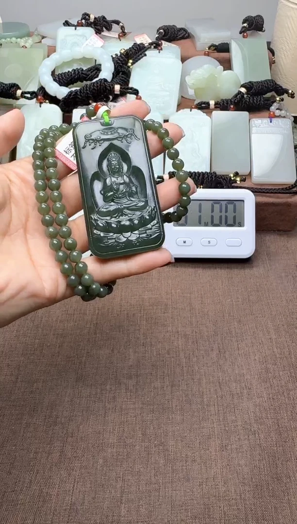 颈饰未镶嵌和田玉1