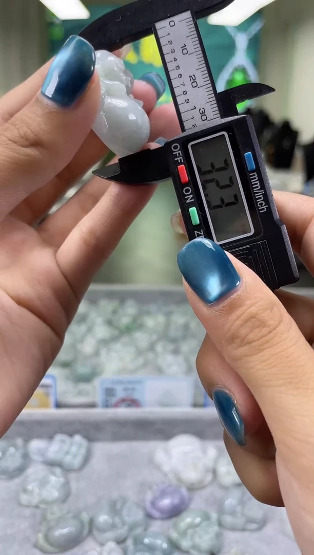 翡翠挂件未镶嵌a114