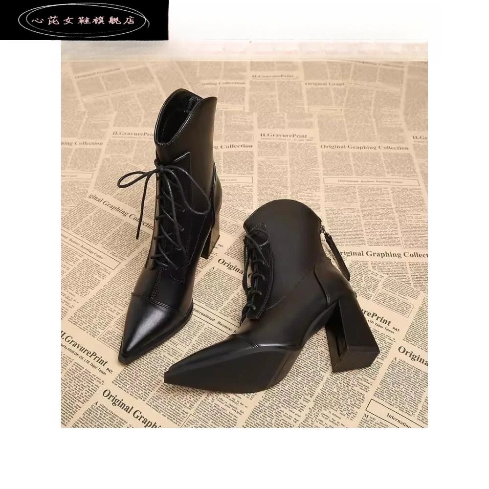 心芘短靴女2025秋秋季新款尖头靴子秋冬小个子女靴高跟入秋马丁靴