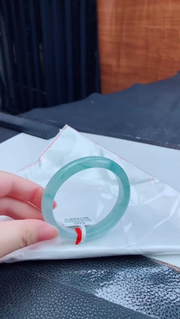 翡翠手镯未镶嵌缅甸天然翡翠A货手镯