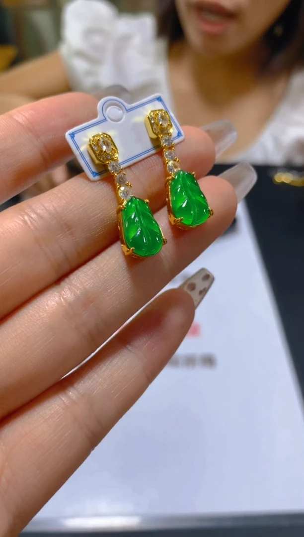 未镶嵌翡翠耳饰多样性发一