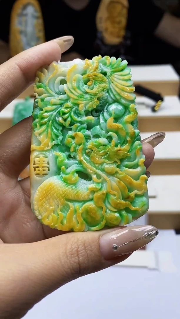颈饰未镶嵌翡翠翡翠A货