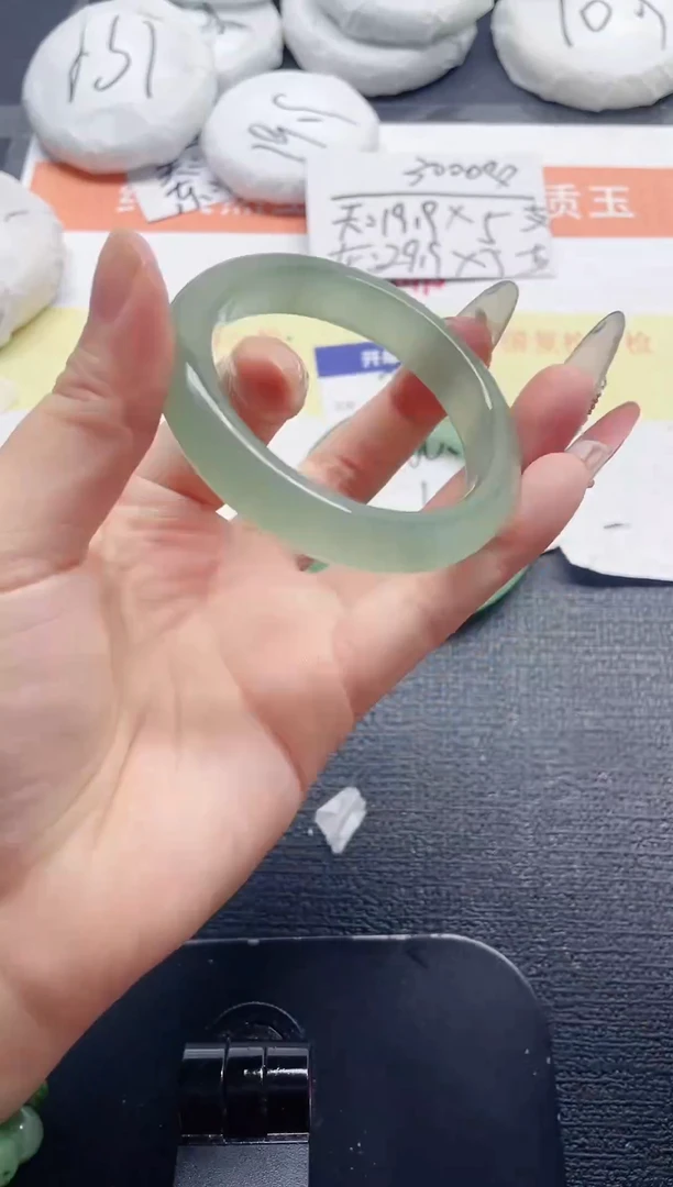 未镶嵌手镯石英质玉201-54