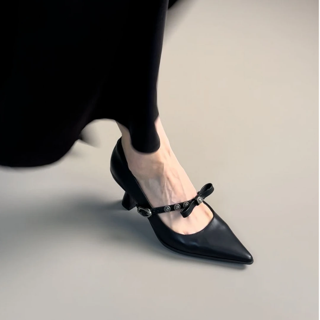 7.5CM牛皮法式优雅细跟高跟鞋2025春新款真皮尖头一字带显瘦女鞋