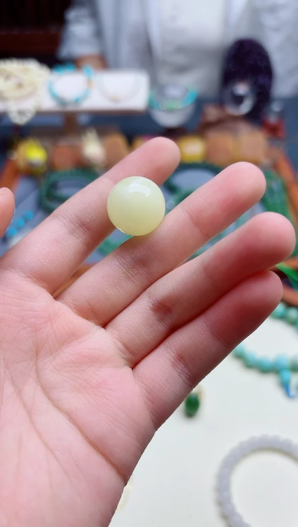 未镶嵌琥珀裸石蜜蜡配饰*1 GW