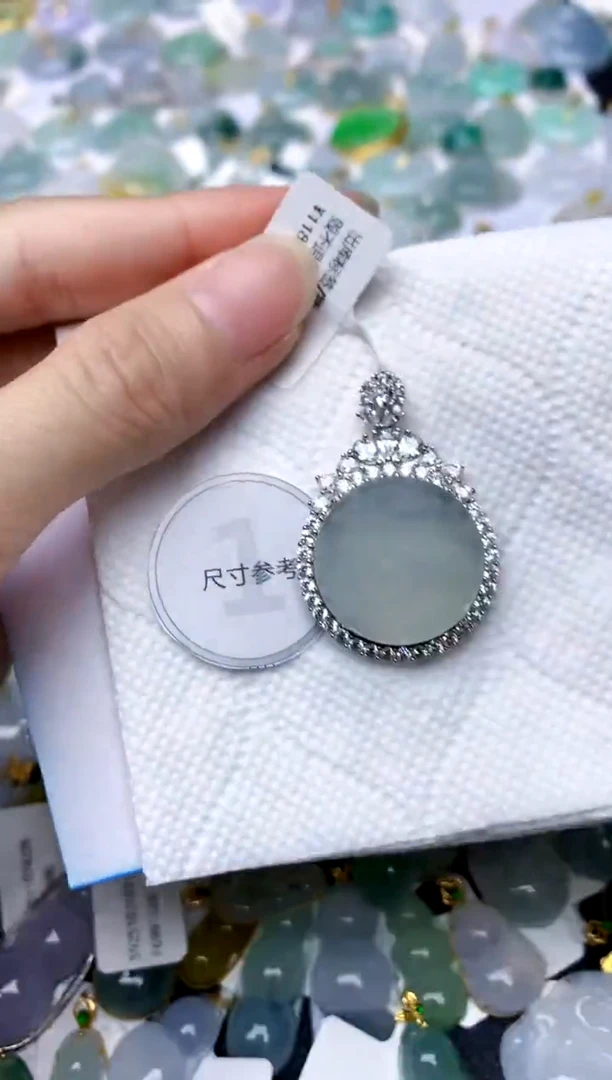 颈饰银S925镶嵌翡翠天然A货翡翠