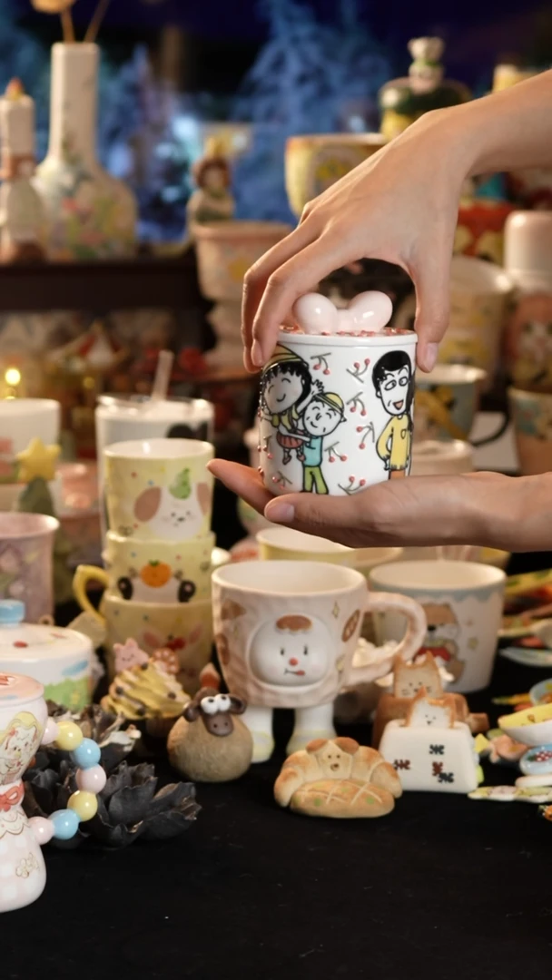 摆件陶景德镇釉下彩手绘设计师款陶瓷