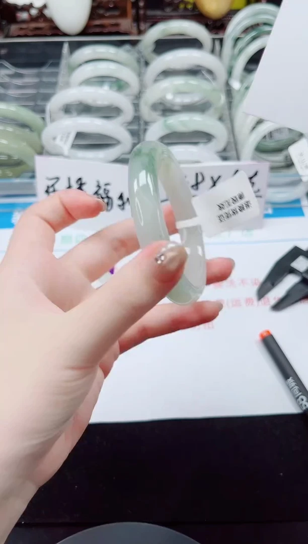 未镶嵌手镯石英质玉140-53/54