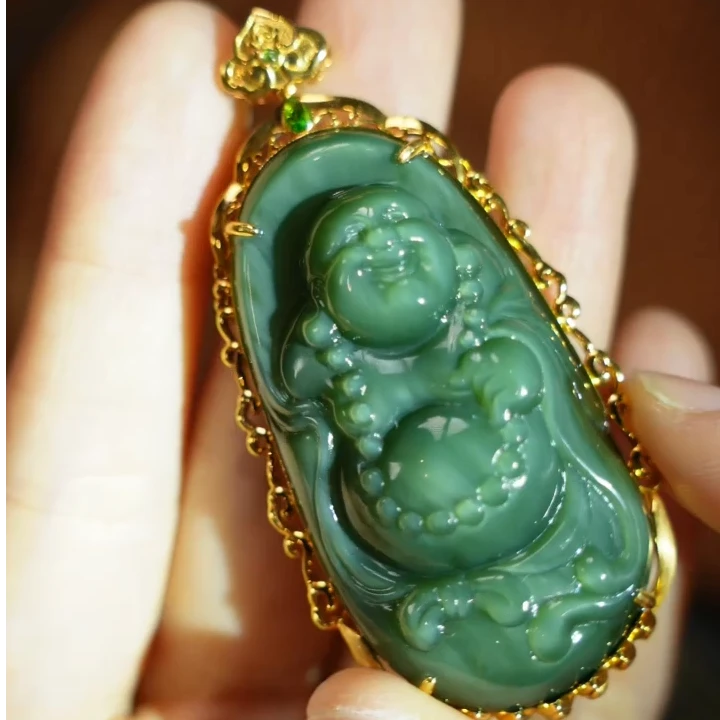 【熊总夫妇】收藏珍品级和田玉碧玉猫眼佛公18K金吊坠0223-806