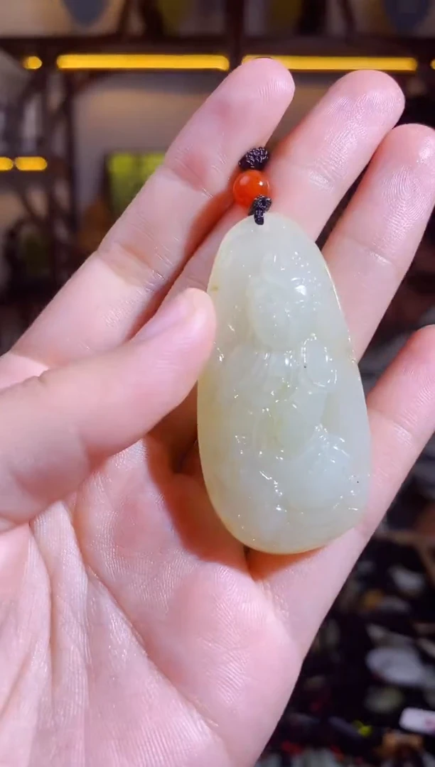颈饰未镶嵌和田玉1