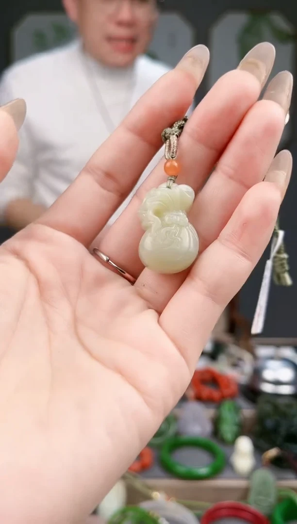【闪购商品】和田玉颈饰未镶嵌多样性发货拍一单发一个