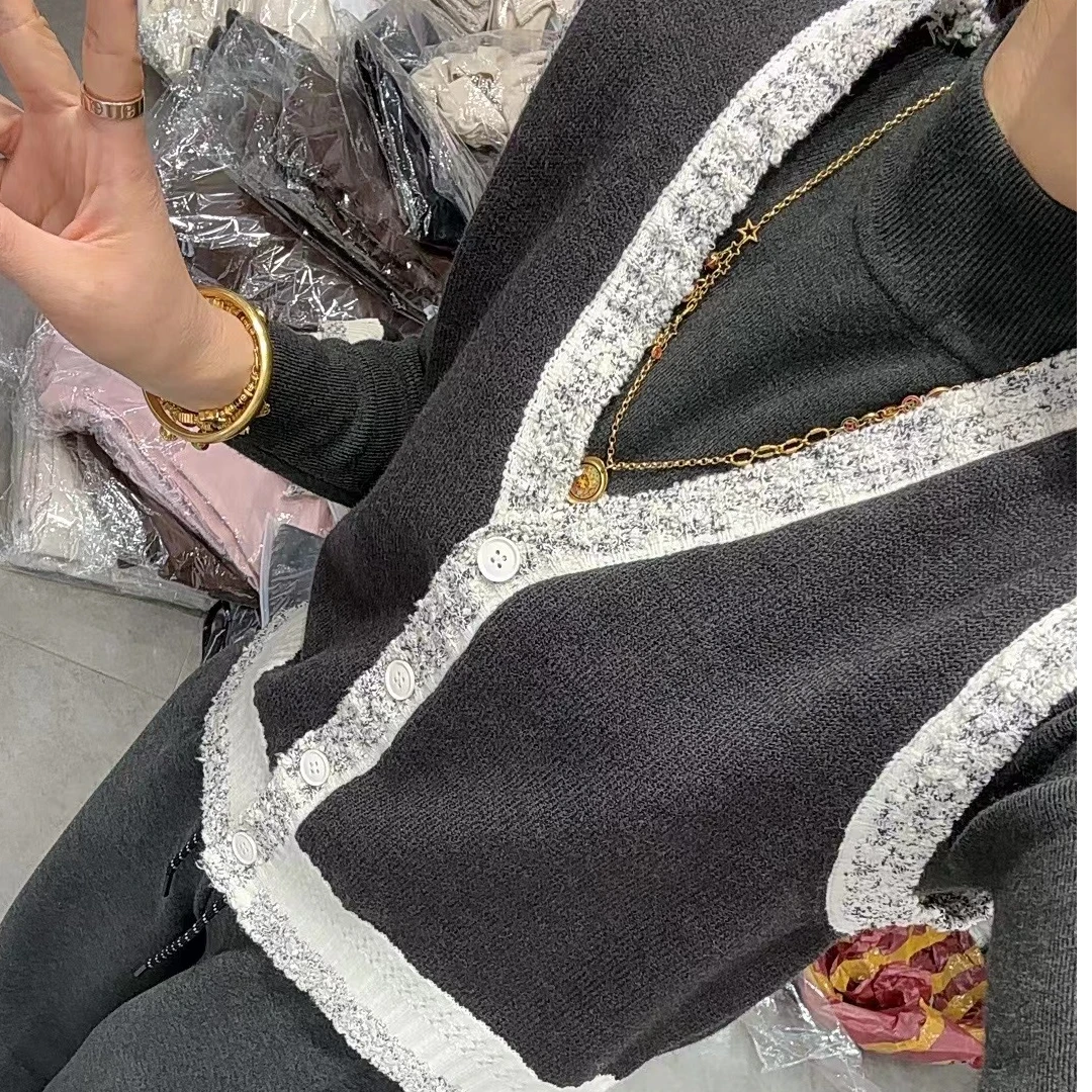 复古针织开衫马甲背心+长袖毛衣女小香风