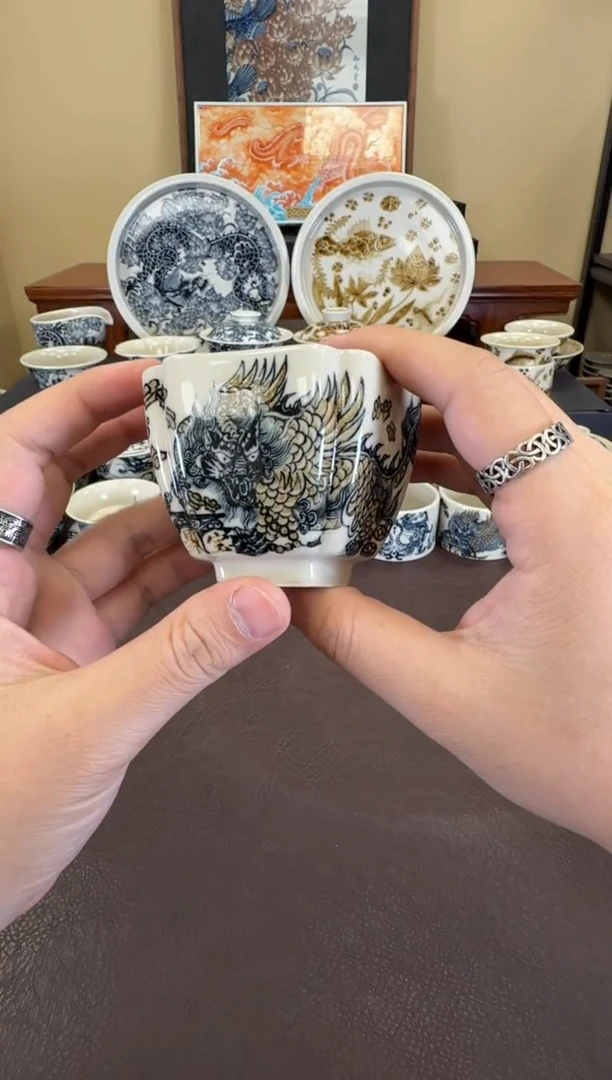 二号釉貔貅纹五方杯