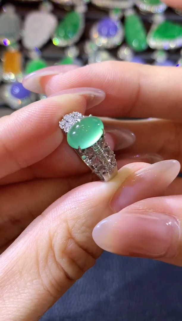 翡翠戒指18K金镶嵌C27一件