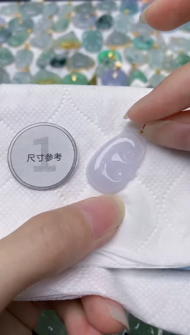 翡翠18K金镶嵌颈饰天然A货翡翠