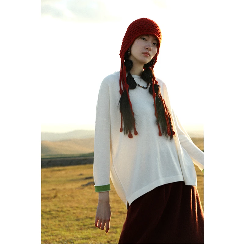 【无龄】云栖橪  极简主义纯羊绒撞色边开叉圆领套头衫 遮肉显瘦