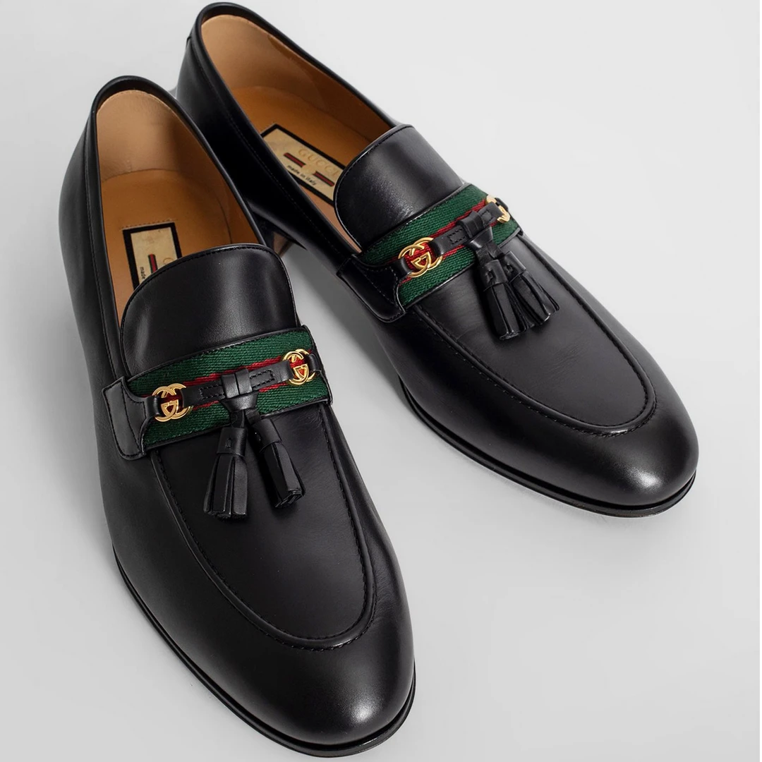 【香港直邮】GUCCI古驰男士皮鞋互扣式双G方跟乐福鞋 624720