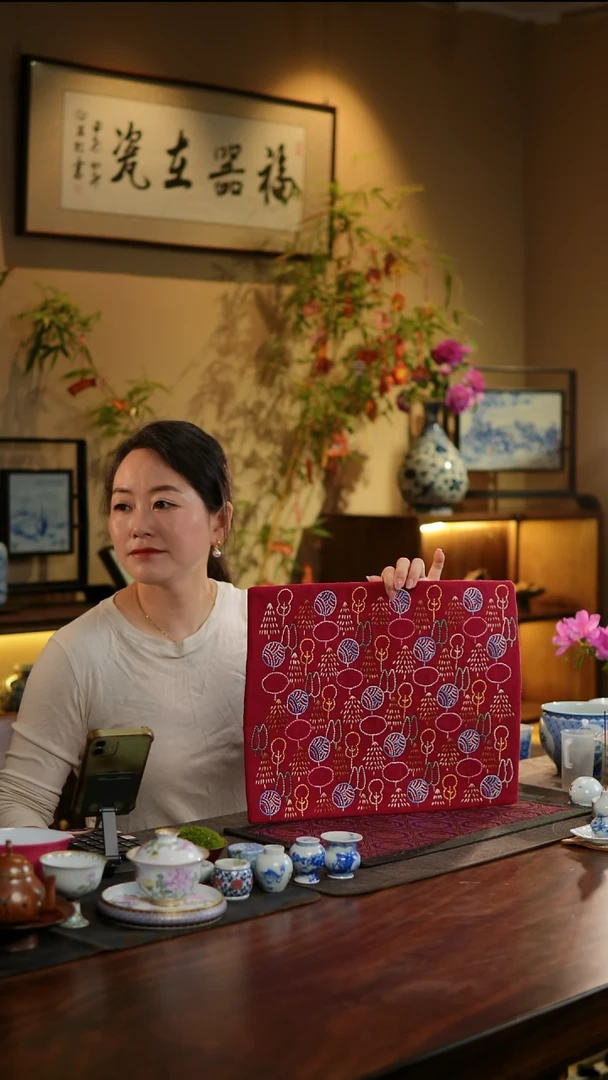 织绣小树林长茶席D款