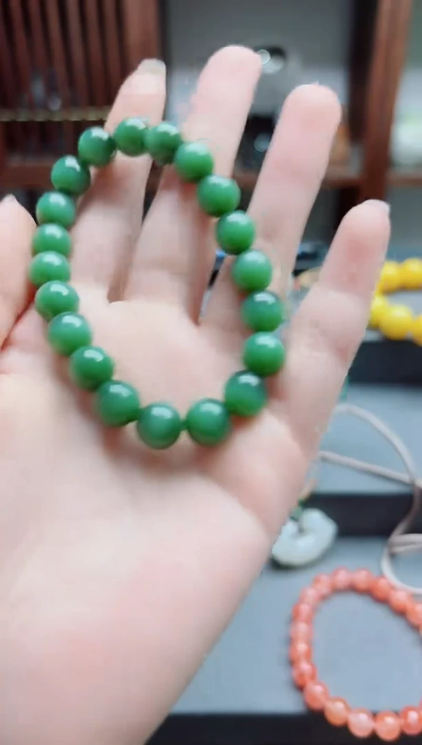 和田玉未镶嵌颈饰碧玉手串XE