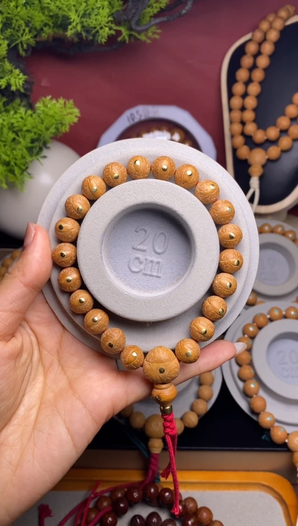 吊坠凤眼菩提11.5铜钉手串