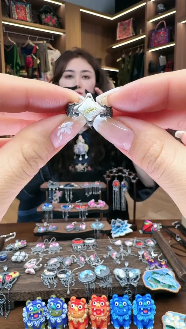 【闪购商品】织绣364黔东南苗族刺绣