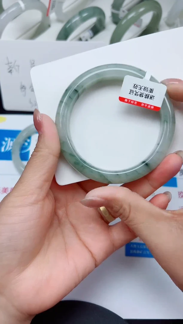 未镶嵌手镯石英质玉116-56/57