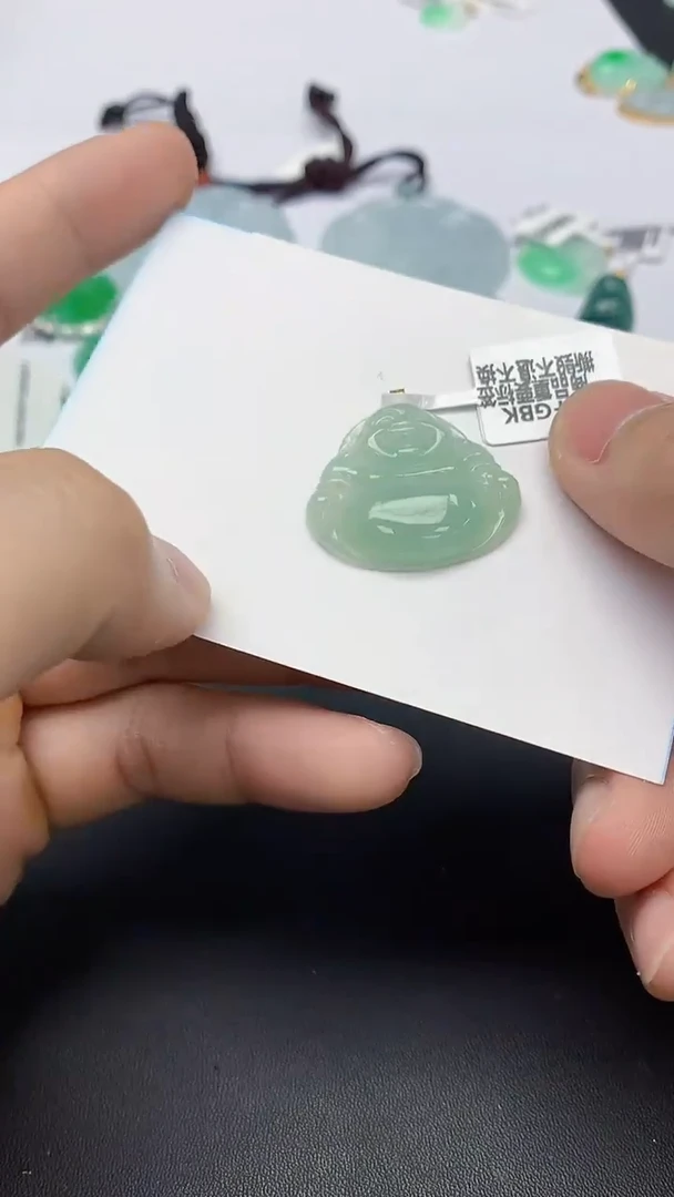 翡翠18K金镶嵌颈饰天然缅甸a货翡翠