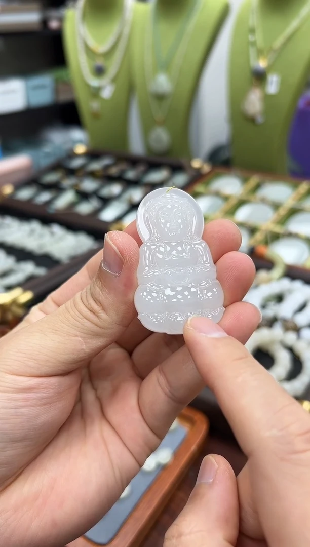 颈饰未镶嵌和田玉观音