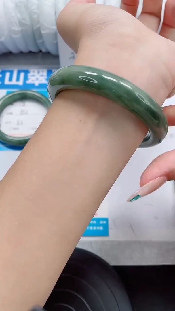 未镶嵌手镯石英质玉179-56/57