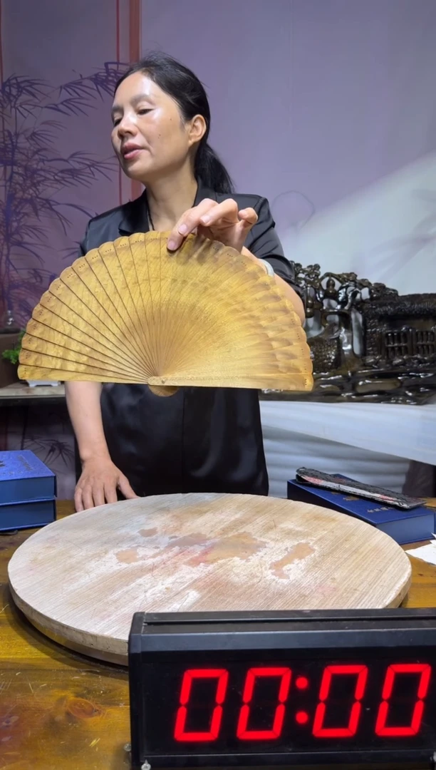 金丝楠∴金丝楠木雕刻摆件