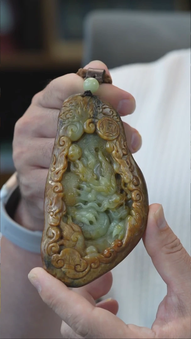 和田玉未镶嵌把件手把件