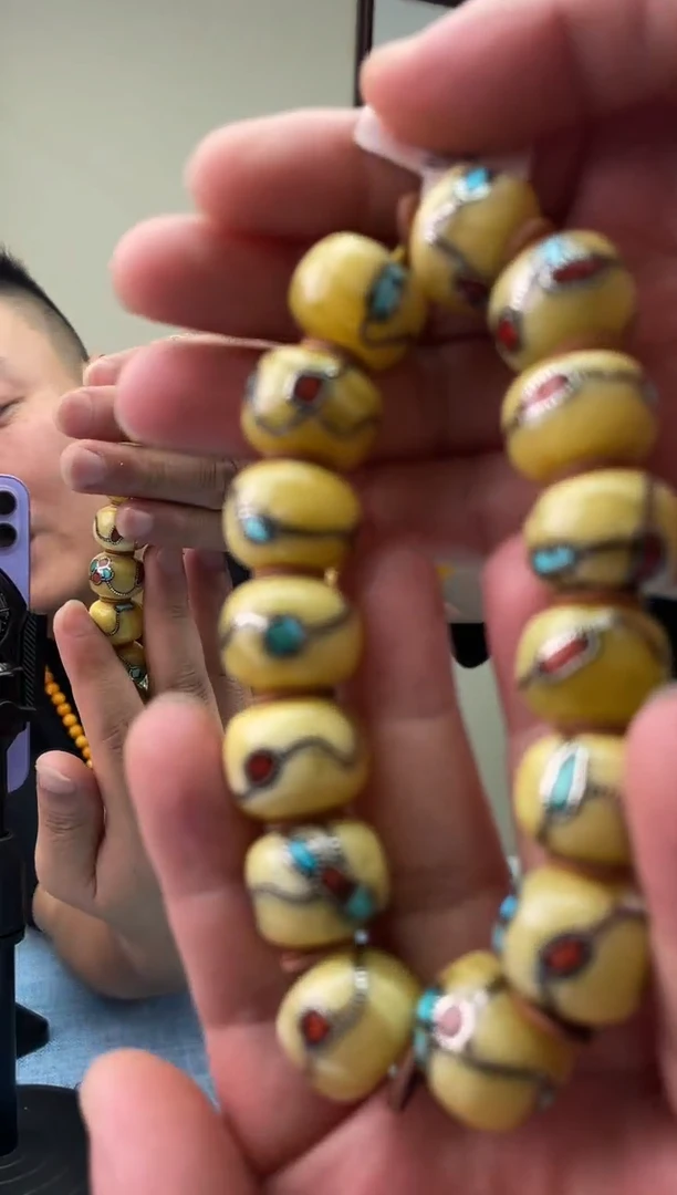 蜜蜡未镶嵌珠宝奇石H56，18假一罚十多样性发其一H