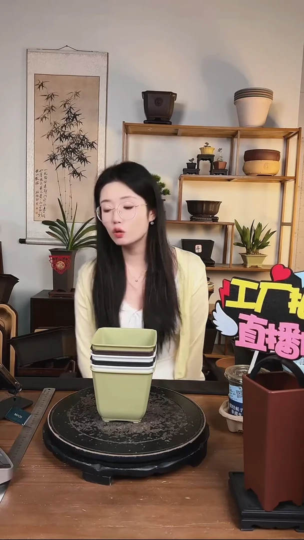 12.5抽角缩底四方6只装混色