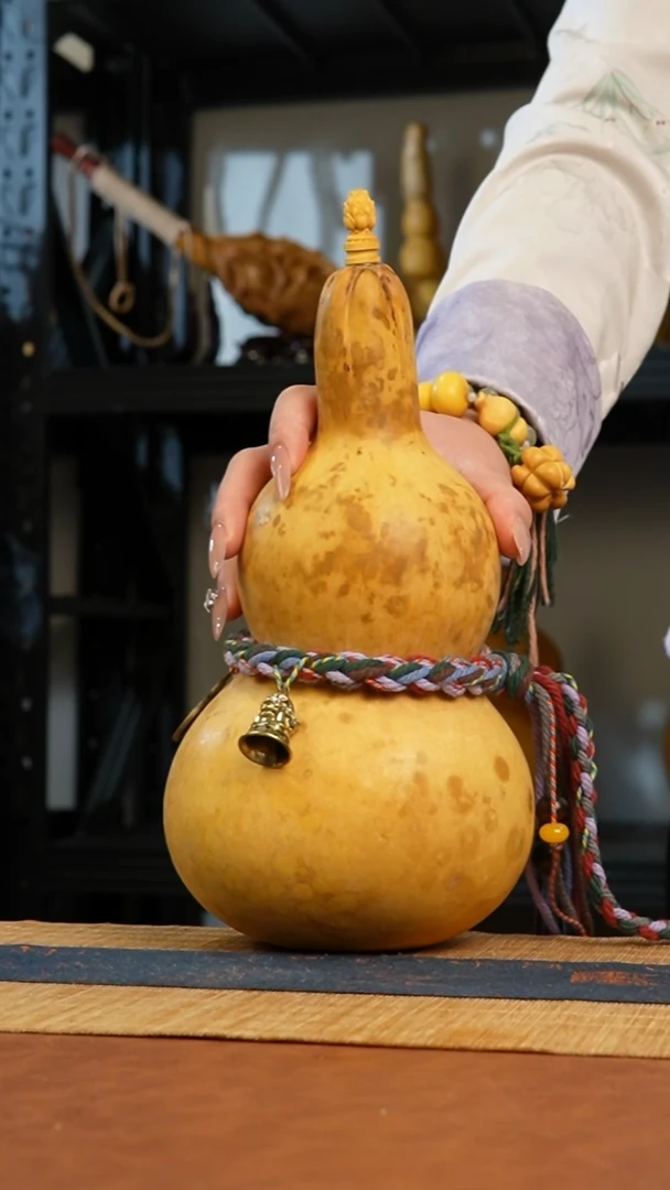 088号 天然热水酒葫芦 一物一拍（有瑕介意勿拍）