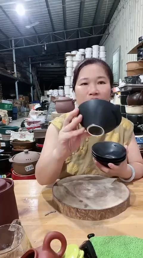 瑕疵黑色斗笠碗四个