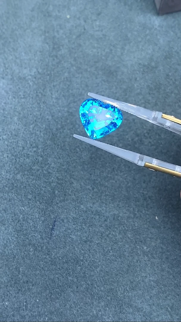 托帕石裸石11.91克拉