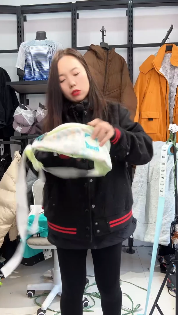 2305编码  瑕疵直播间过款为准 尺码 bao