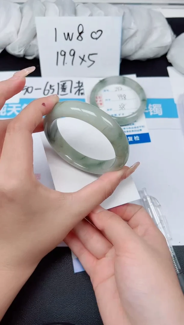 【闪购商品】石英质玉手镯未镶嵌G243-58