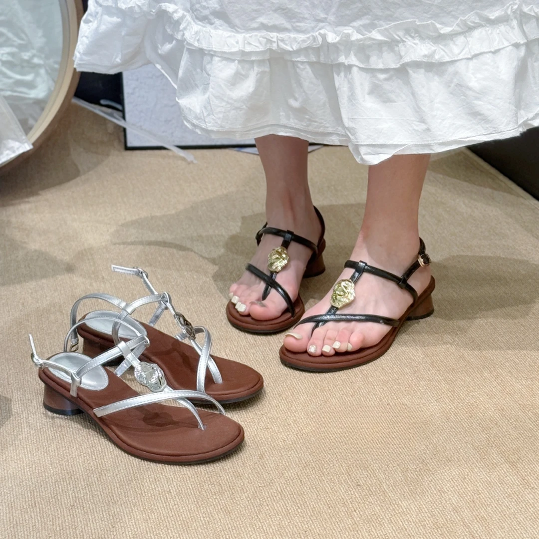 交叉细带厚底粗跟法式气质绝美凉鞋女夏季配裙子夹脚仙女风罗马鞋