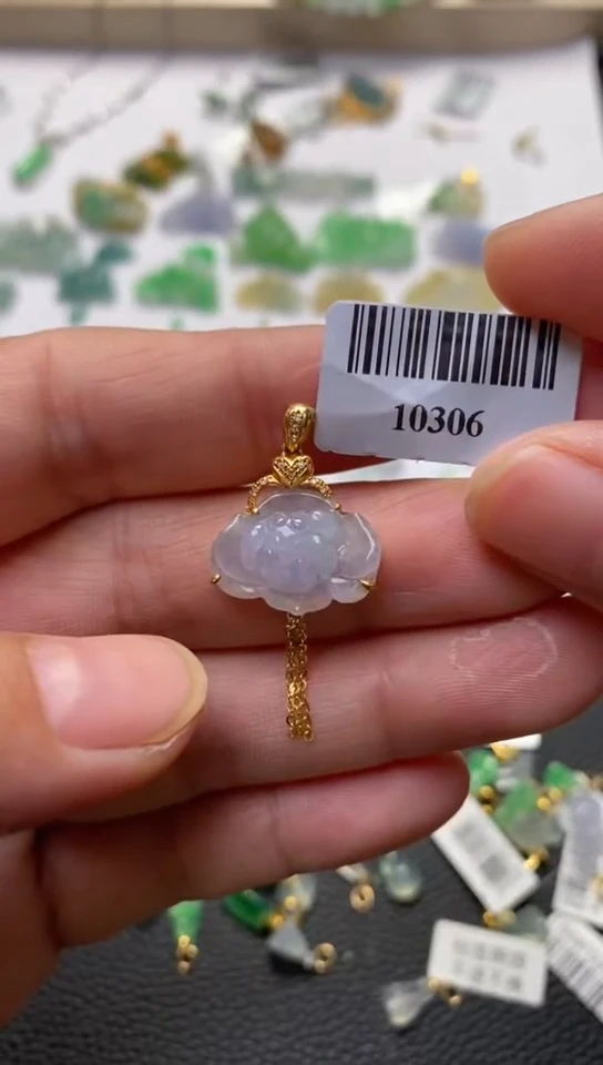 翡翠18K金镶嵌吊坠(不含链)花花10306