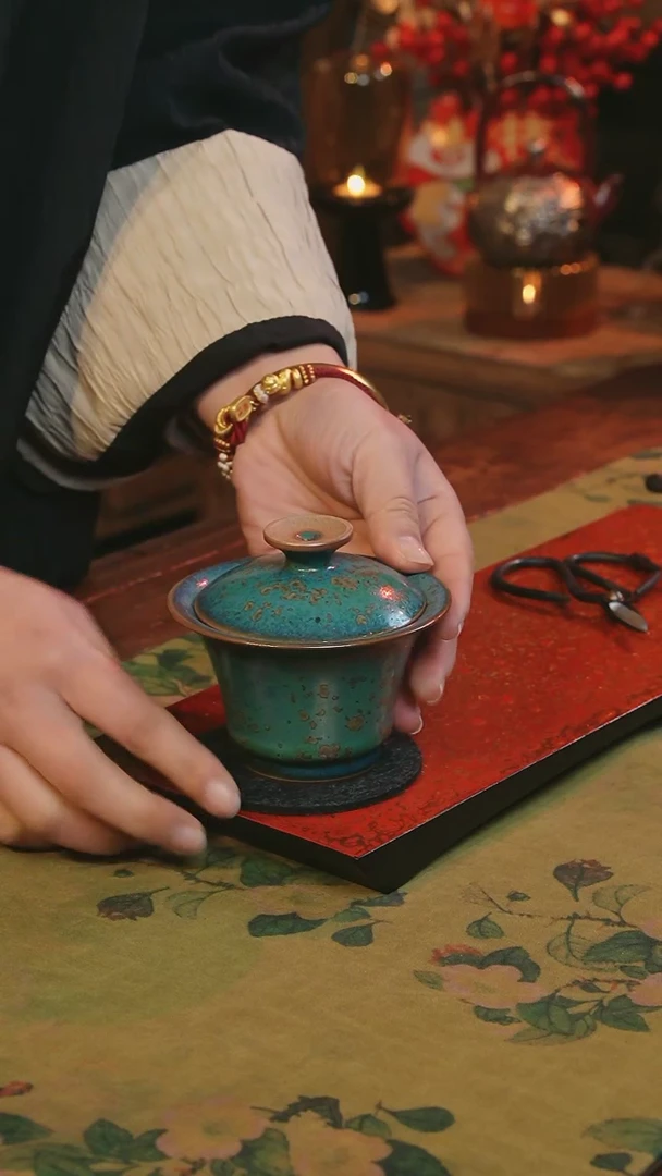 【闪购商品】瓷片盖碗-------------