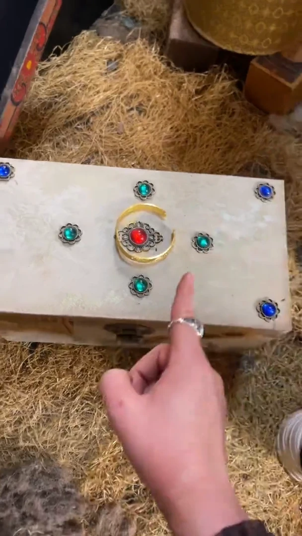 木摆件高端精美浅色山水木盒一件链接