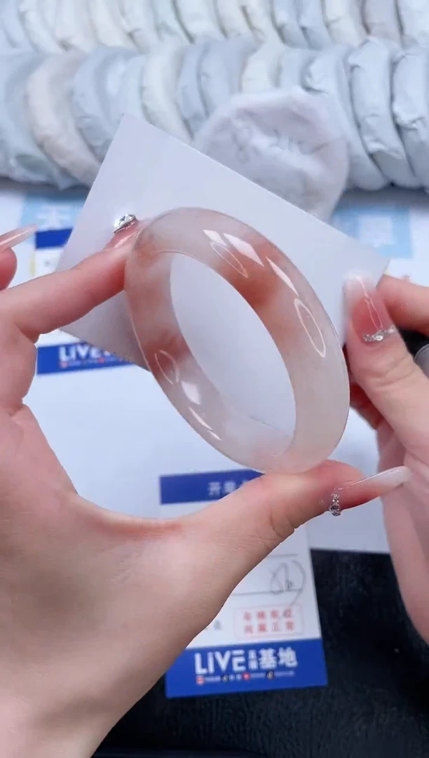 【闪购商品】石英质玉手镯未镶嵌T137-56.7