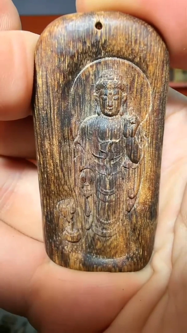 沉香吊坠132号红土佛祖多样性发一