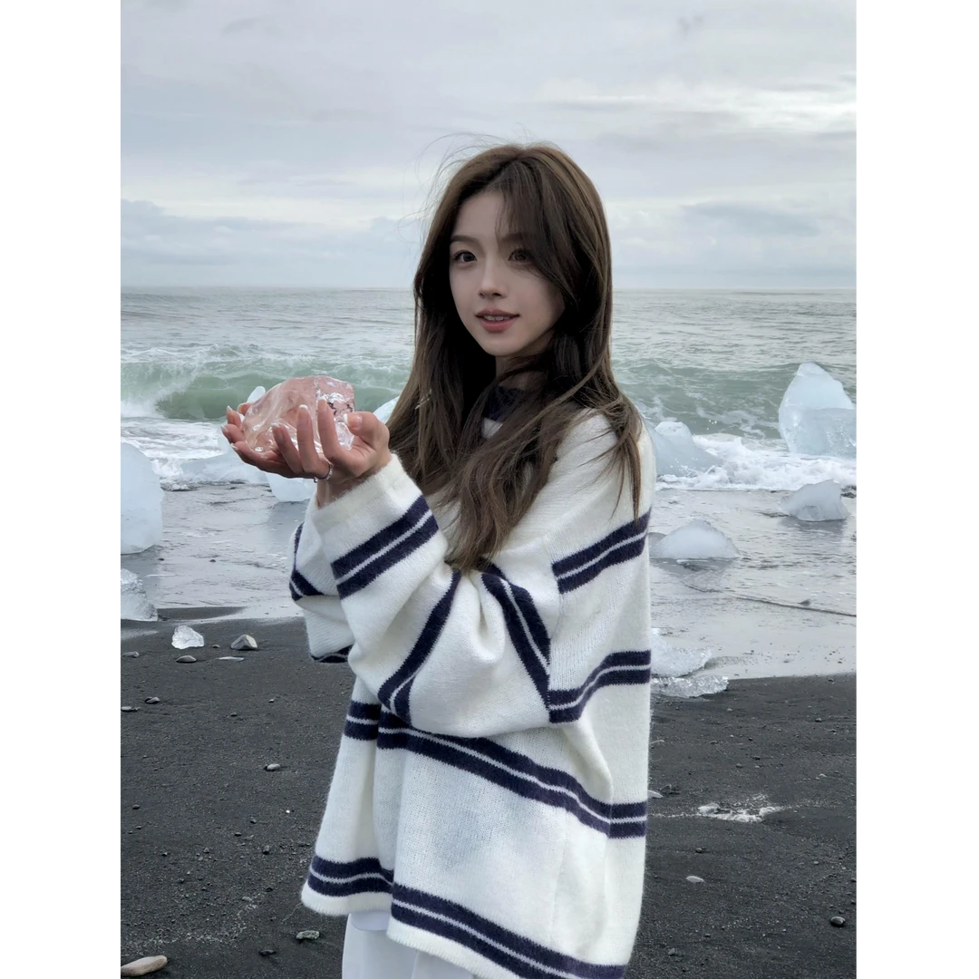 韩系条纹针织衫女慵懒早秋季氛围感穿搭巨好看的套头上衣毛衣外头