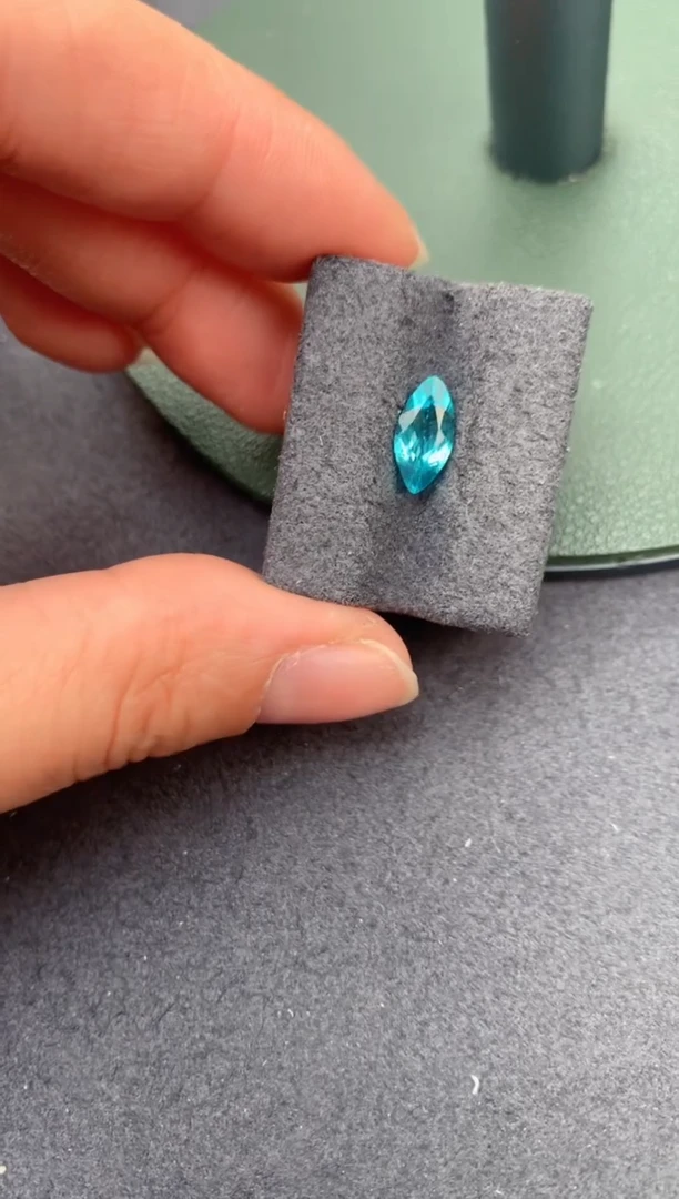 【闪购商品】磷灰石裸石未镶嵌1.1ct磷灰石