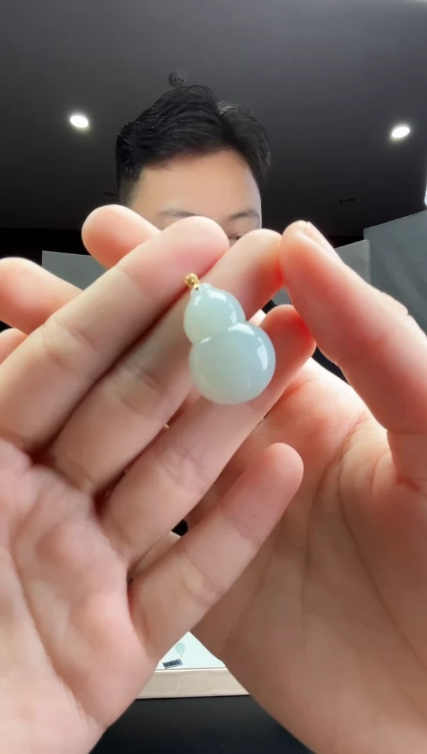 【闪购商品】翡翠吊坠(不含链)18K金镶嵌葫芦吊坠