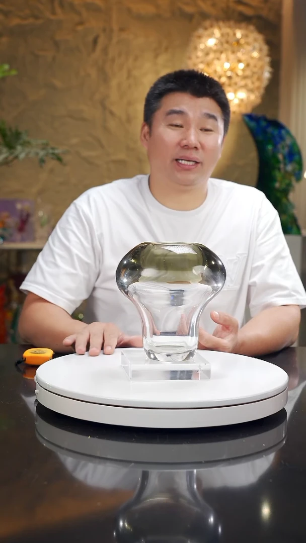 福利灰色花瓶摆件