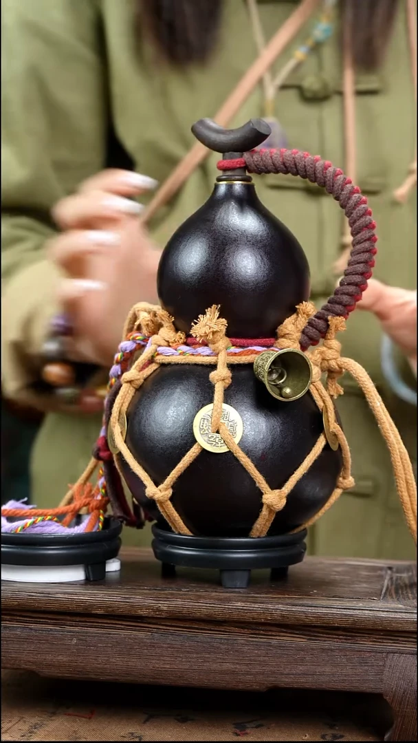 YC053复古网兜款天然酒葫芦（一物一拍）