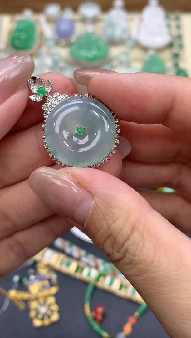 【闪购商品】翡翠颈饰18K金镶嵌270-中国好珍宝